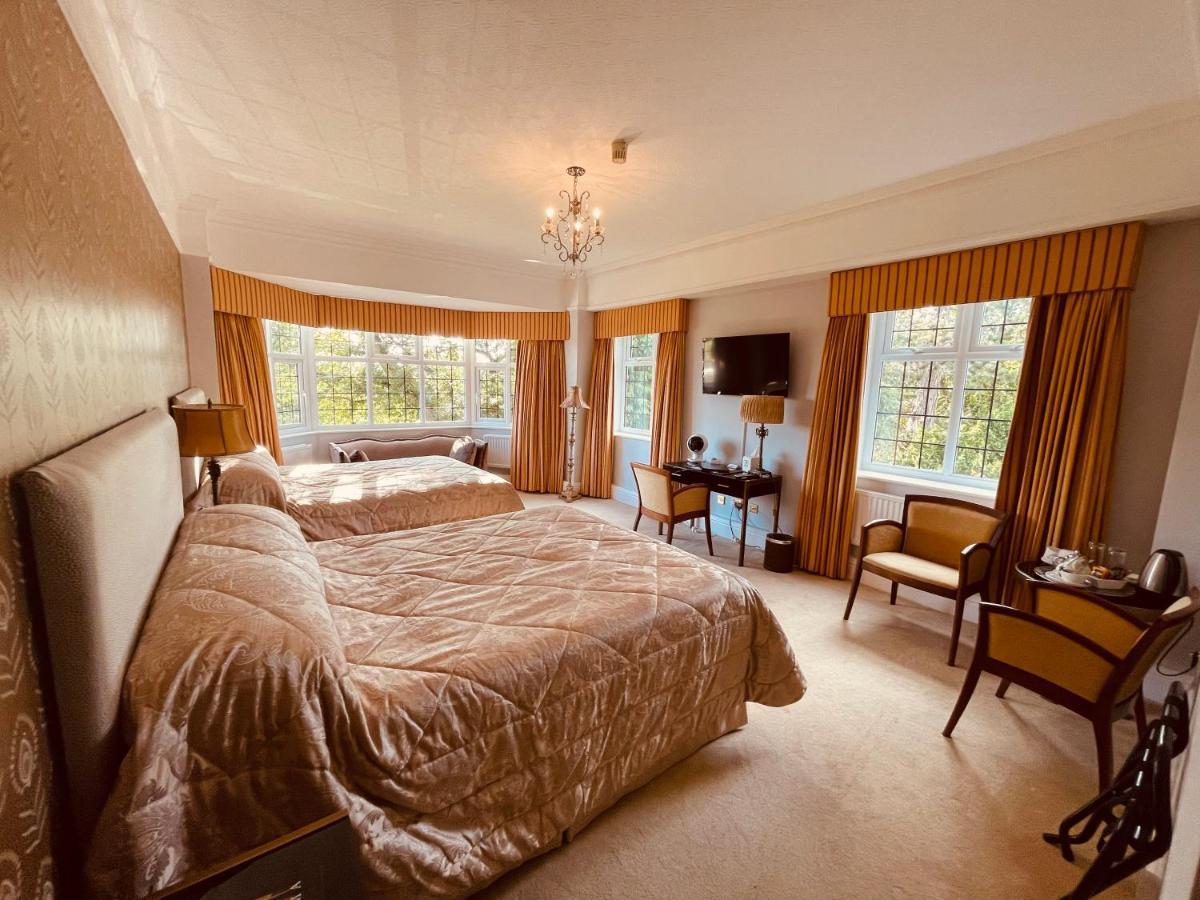 Nuthurst Grange Country House Hotel & Restaurant سوليهال المظهر الخارجي الصورة